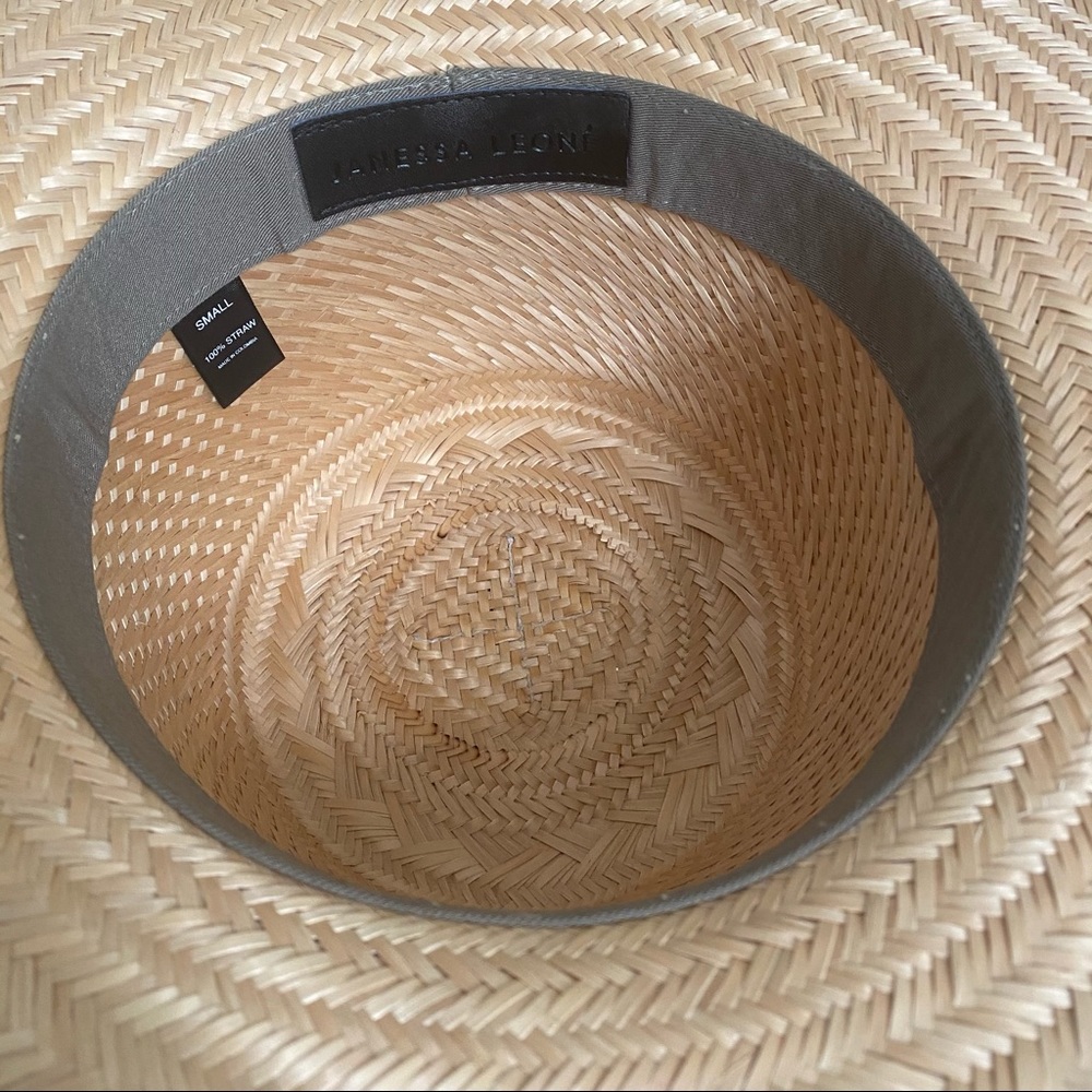 NWT!! Elsa Boater Hat - Picture 6 of 10